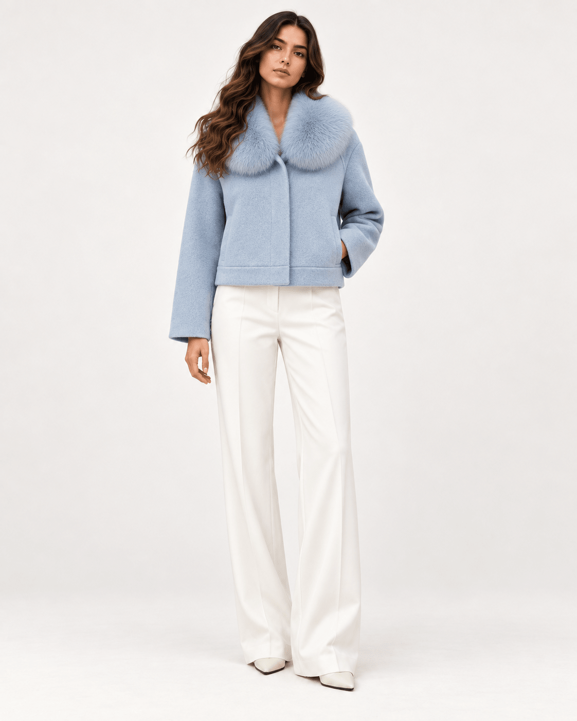 CELESTE – Kurze Wolljacke mit Fellkragen - ZAYVI