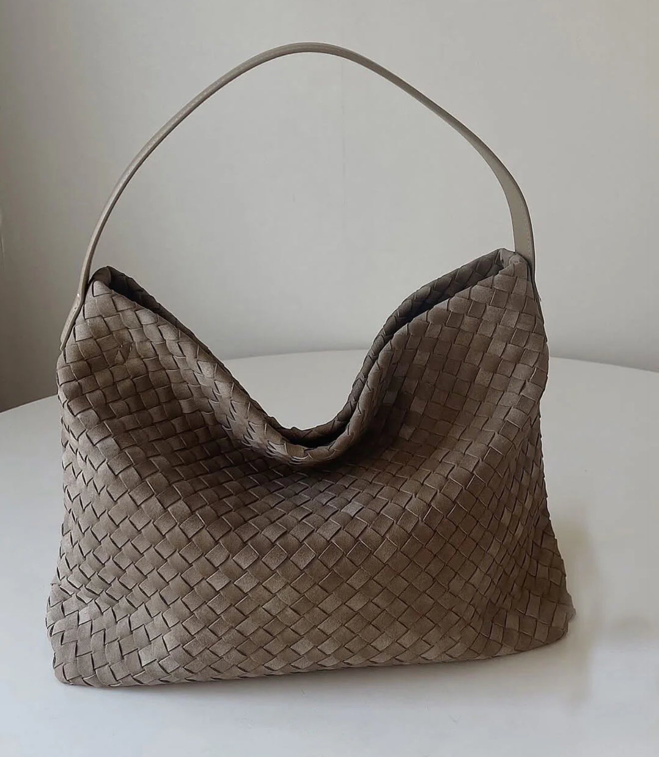 NOÉ – Elegante Schultertasche - ZAYVI