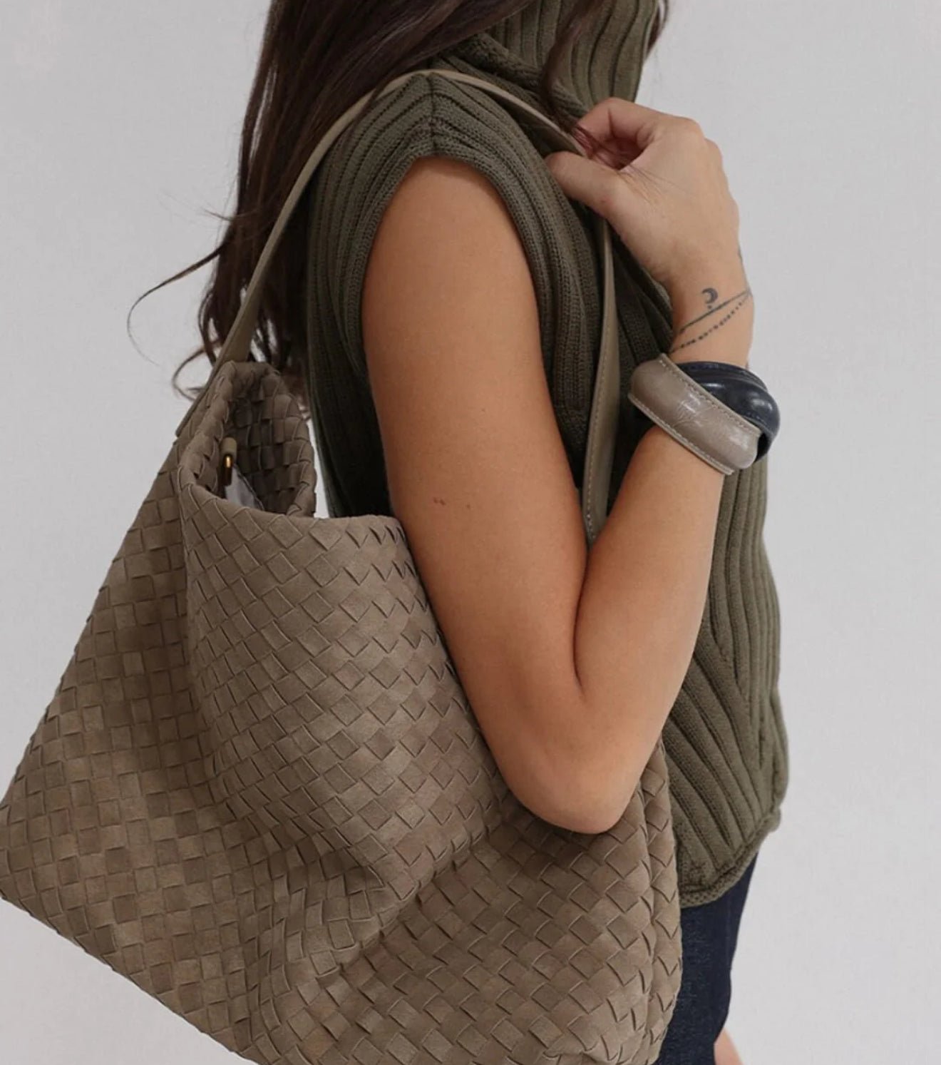 NOÉ – Elegante Schultertasche - ZAYVI