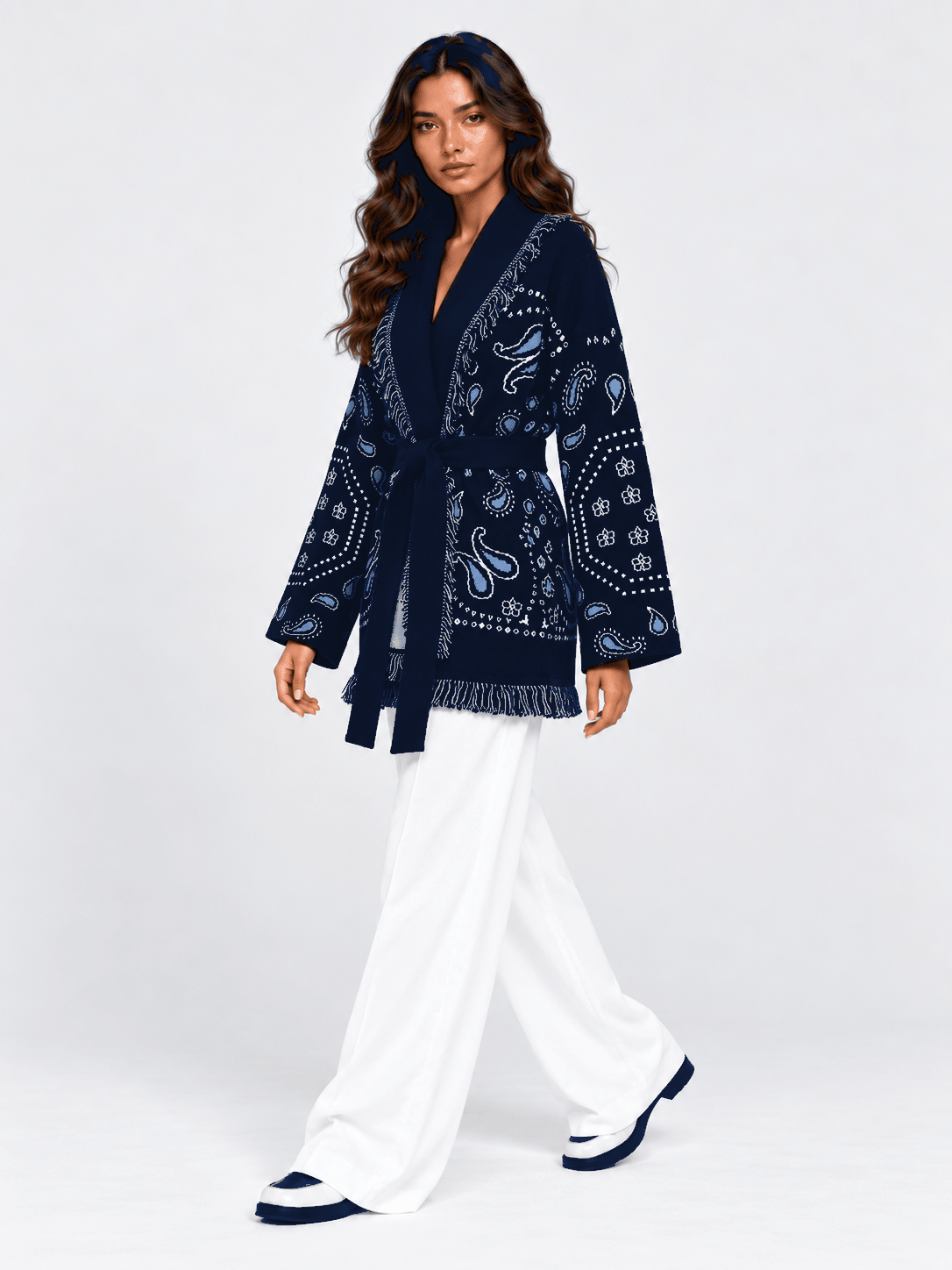 SIENNA – Dunkelblaue Wolljacke mit Bindegürtel - ZAYVI