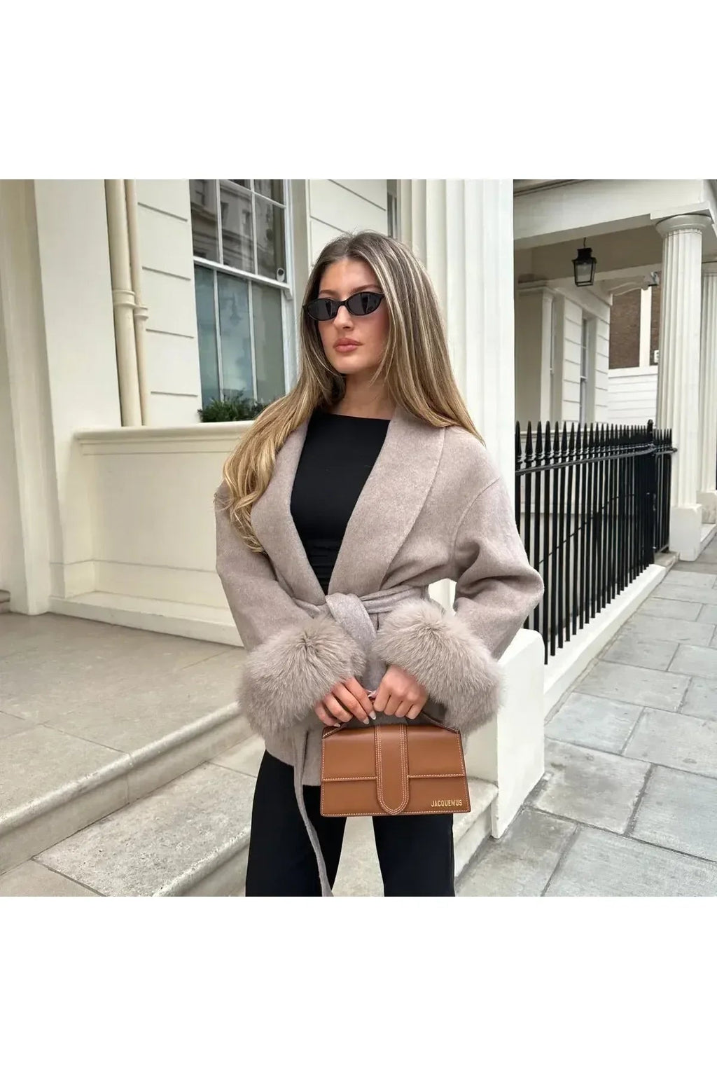 SOFIA – Eleganter Damen-Wollmantel - ZAYVI